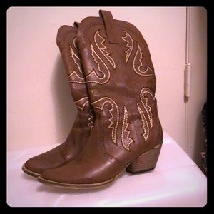 Gently used faux leather cowboy boots